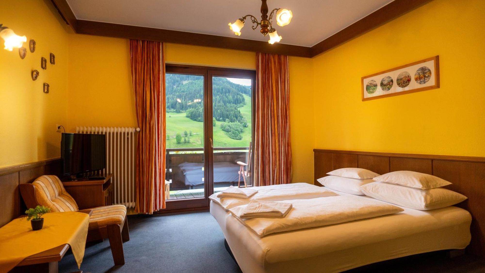 Haus Anna - Kaernten Card Im Sommer Inklusive Bad Kleinkirchheim Exterior foto